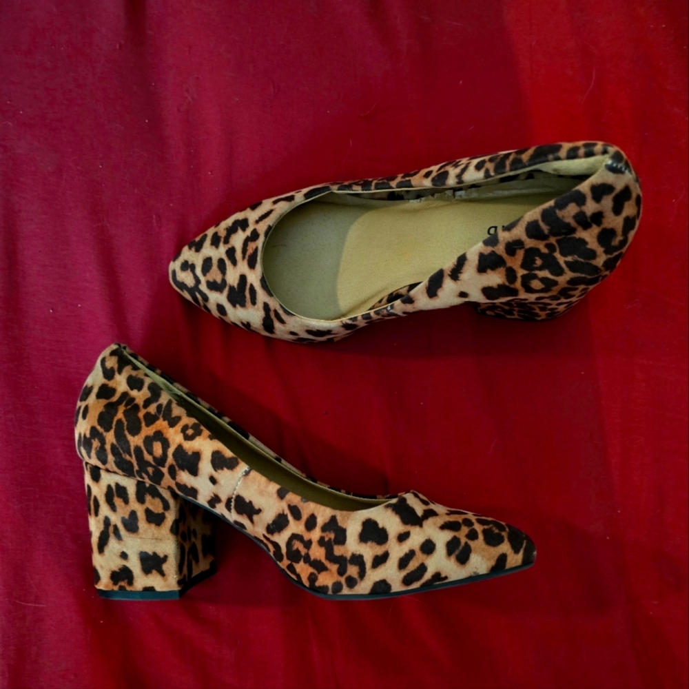 Torrid Leopard Print Block Heel Pumps Sz 8.5